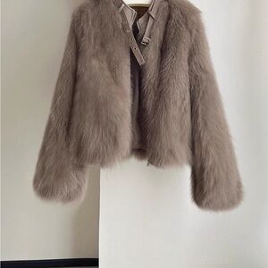 Elegant Faux Fur Jacket in Brown